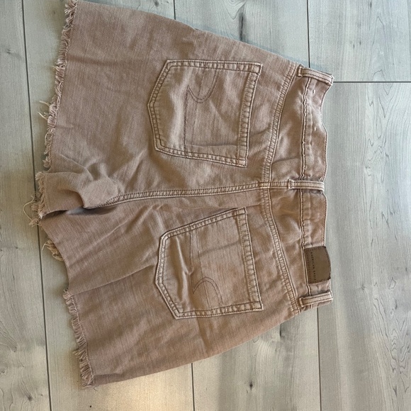 American Eagle Pink Shorts Size 6 - Picture 2 of 2